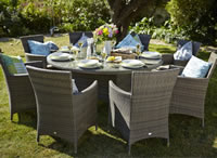 hartman bentley round garden furniture set